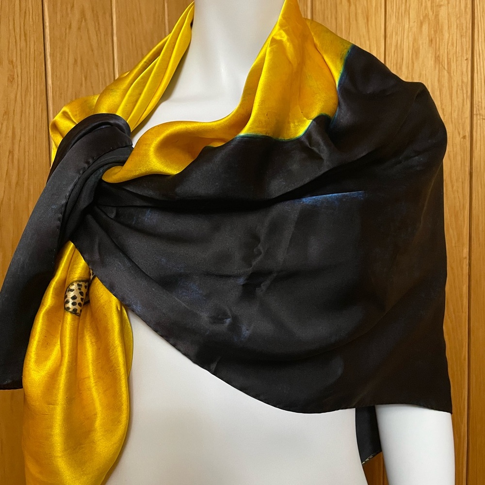 Silk very large scarf